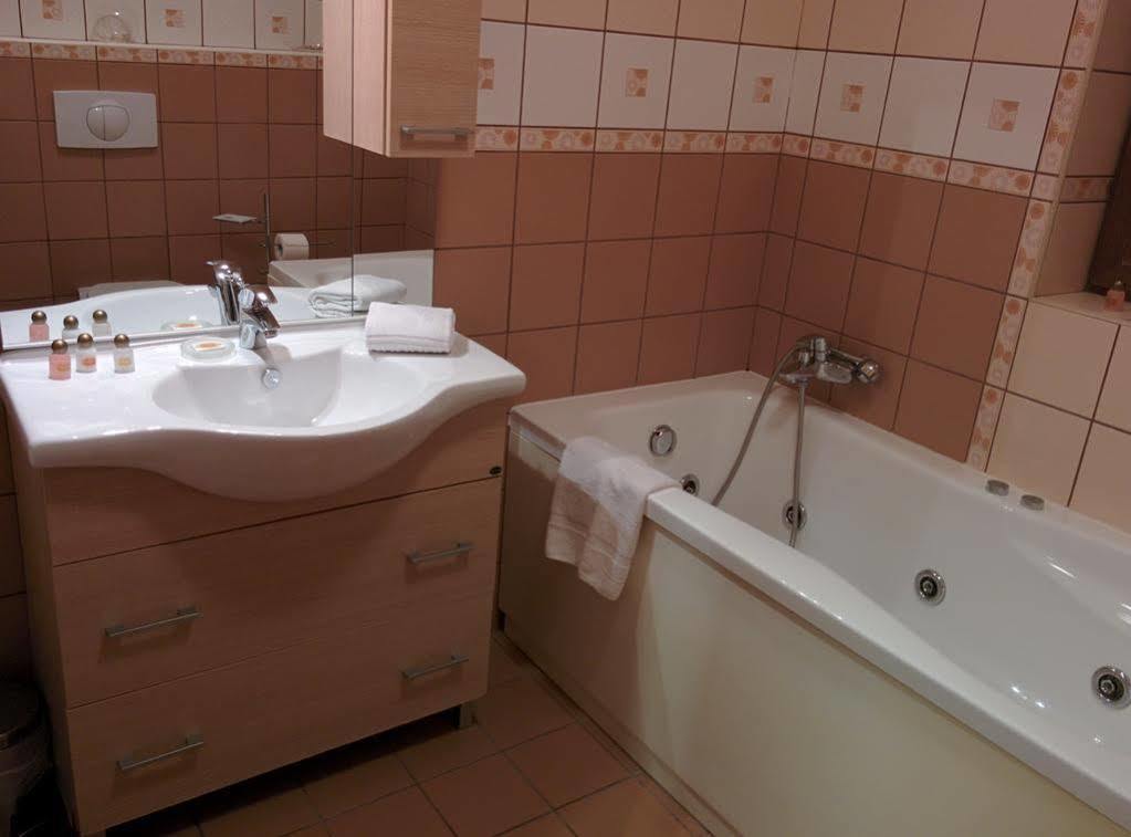 Anette Resort & Spa Covaci Екстер'єр фото